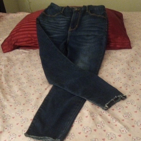 No Boundaries Dark Blue High Rise Denim Jeans Size 7 Pre-owned In Good Condition - Picture 14 of 16